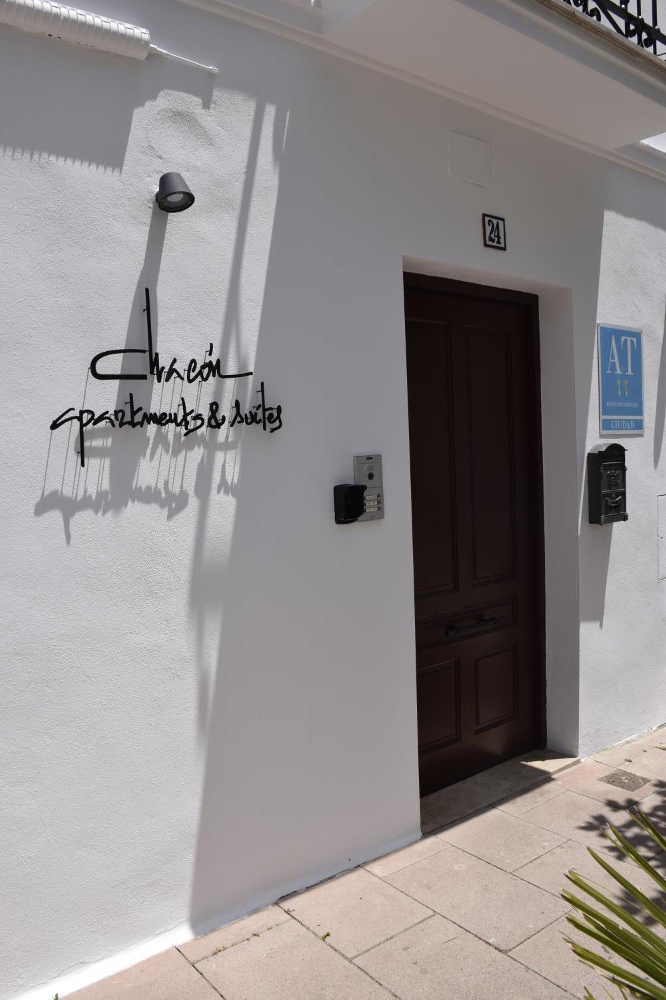 Chacón Apartments&Suites Estepona Exterior foto