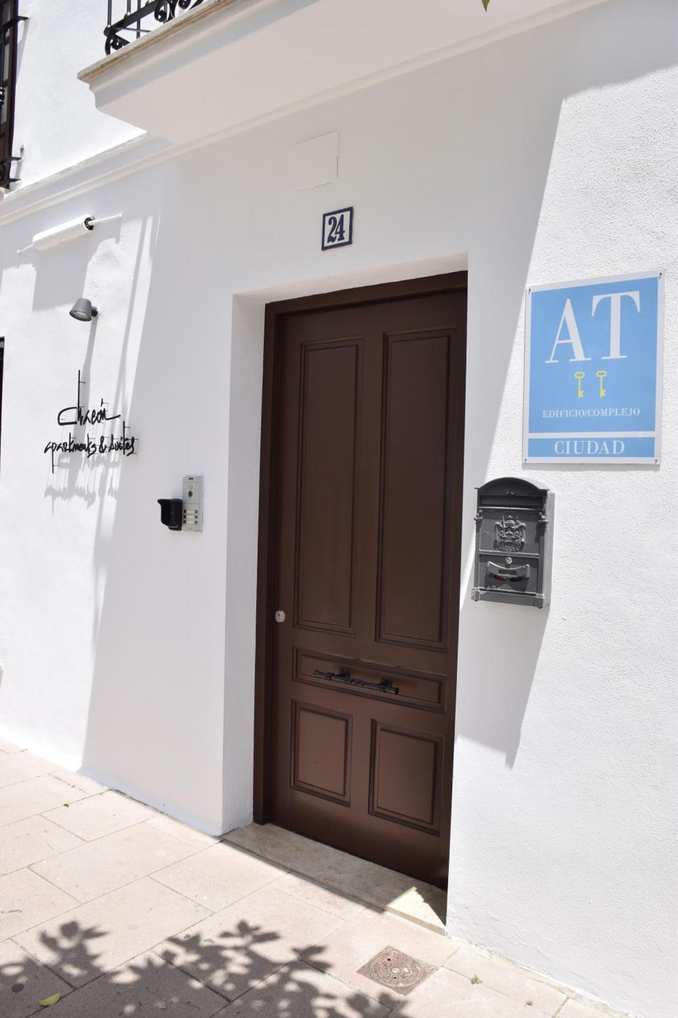 Chacón Apartments&Suites Estepona Exterior foto